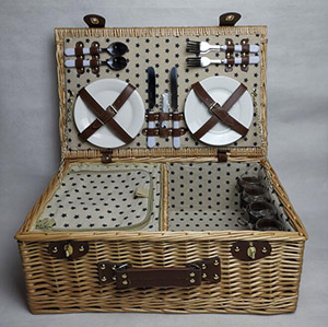 wicker picnic basket set,willow picnic basket set,service for 4